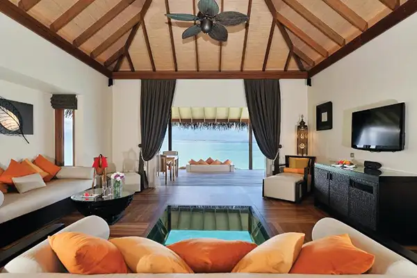 آیادا بهترین هتل روی آب مالدیو