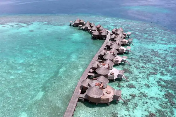نیکا آیلند ریزورت بهترین هتل مالدیو