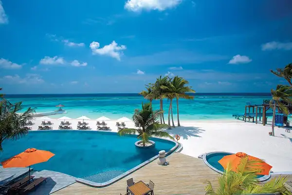ابلو سلکت ات سانگلی بهترین هتل روی آب مالدیو